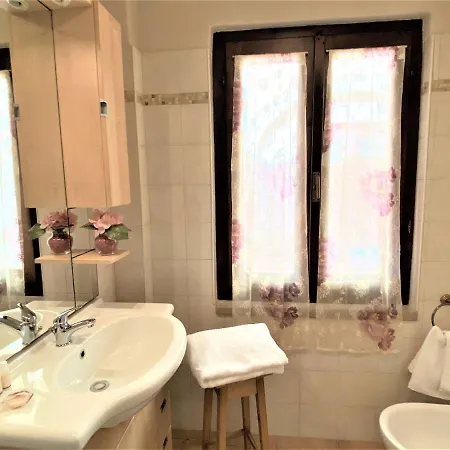 Apartman Angolino Di Borgo By Interhome *